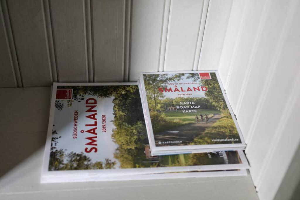 Sjoenaera Stuga Med Bat Och Bastu Ramkvilla Eksteriør billede